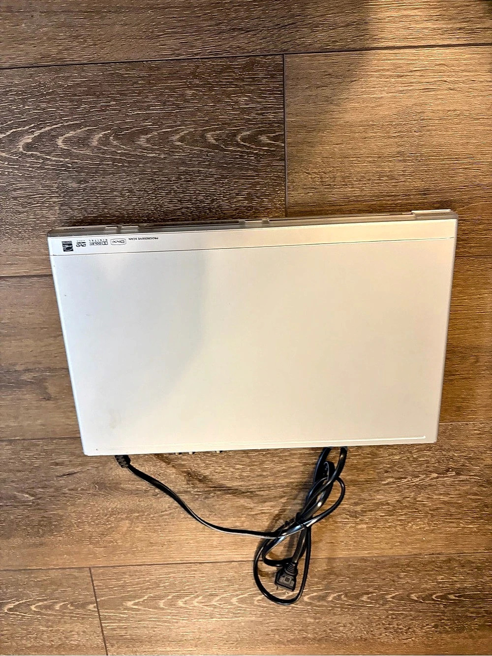 Samsung DVD Player with Remote-Style Front Panel